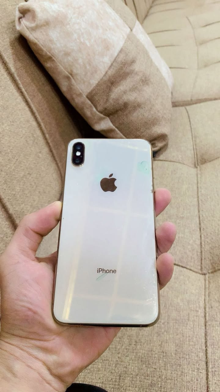 السلام عليكم اكس ماكس ذاكرة 512 الموبايل يشهد الله جديد ونظيف مستبدل فقط بطارية والشاشة بيها خط  الموبايل كله كفاله والله العظيم هو وشاحنة اصلية مال ايباد9 الموبايل  ما مفتوح بس بأستبدال البطارية السعر 190 وبي مجال واتساب
***********
