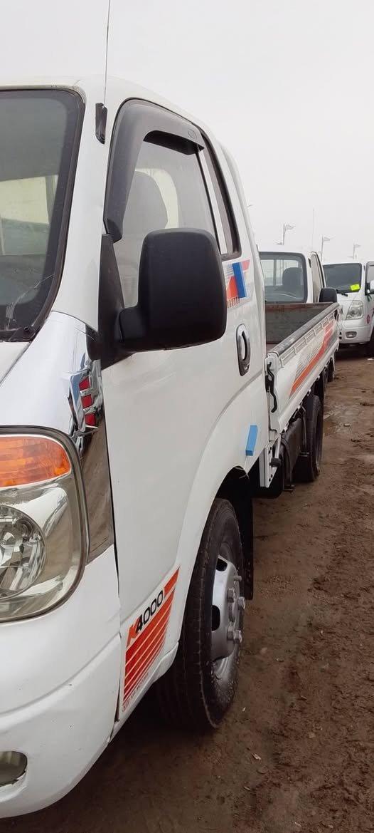 سلام عليكم كيه فحل للبيع رقم اربيل لسياره جديده مكفوله موديل 2012وكاله من صاحب الشرعي قير متواجد على فيس هذه رقمي ***********
