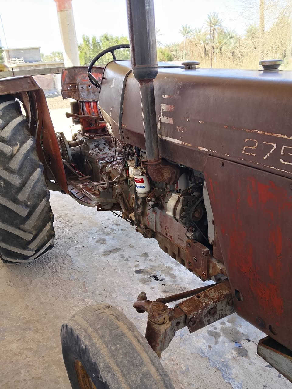 سلام عليكم مكينه البيع موديل 82حجم 275المكان بغداد المحوديه رقم ***********
