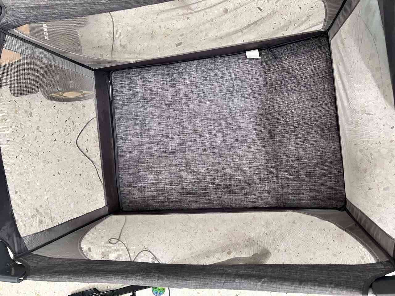 السلام عليكم سرير اطفال ماركة جوي اصلي 
تكفي من عمر اشهر لحد عمر ال٤ سنوات مابيها عيوب 
العيب الوحيد مشخبطة من جهة بالماجك وممأثر ع منظر 

العنوان بغداد 

اريدها ب١٠٠


**إذا كنت صاحب هذا الإعلان وتريد حذفه لأي سبب، رجاءا أرسل رسالة إلى الدعم الفني**