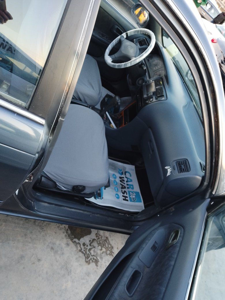 السلام عليكم اخوان كورولا للبيع موديل 94 باسمي سياره جاهزه تبريد مكينه كير حداديه مصبوغه صبغ عام للجماليه مكفوله من الضربه رقم بغداد باسمي مشروع وطني تحويل مباشر العنوان واسط النعمانيه رقم الهاتف ***********
