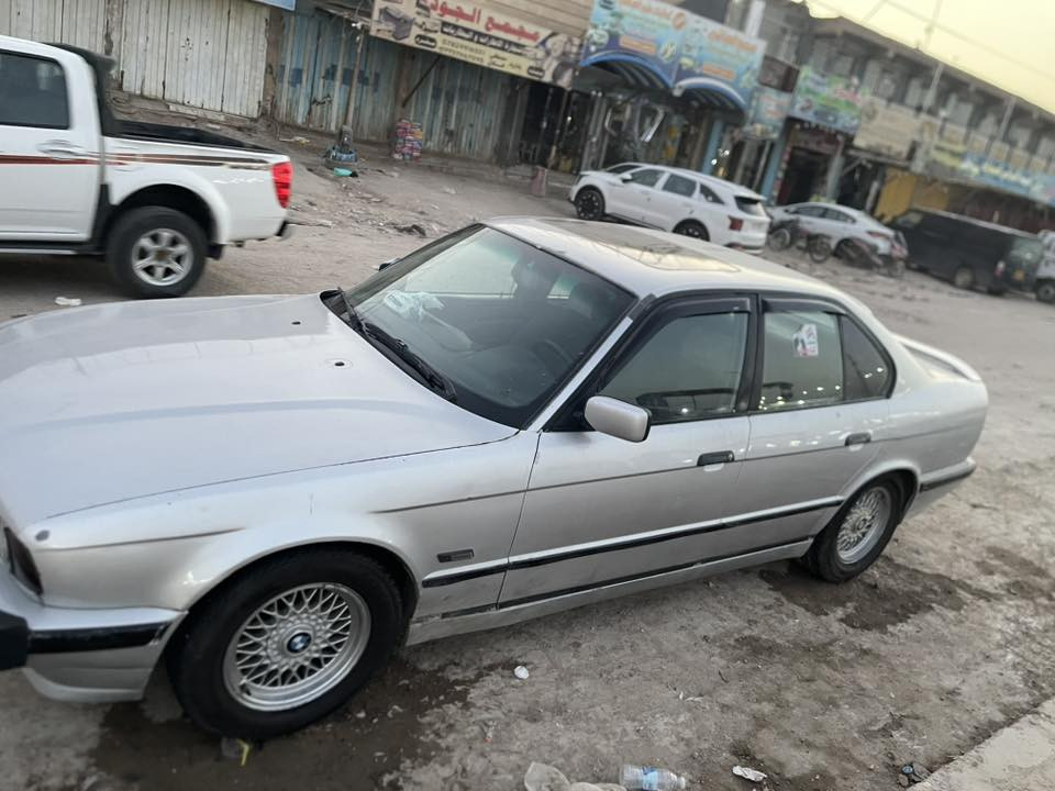 سلام عليكم BMW 525 رقم بغداد تحويل ثاني يوم سيارة جاهزة من كلشي عنوان السيارة دوانية سعر ٦٥ باقي التفاصيل انتصال علي هاذا الرقم ***********مراوس بسوناتةً
