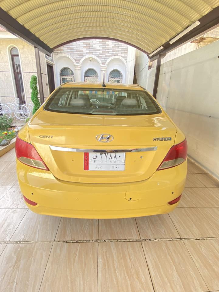 اكسنت ١٣ امريكي
حادثها قبق جنطه فقط
السياره كلها ليبل واحد بدون ايرباك
داخل جديد غرفتها بلجيس
رقم بغداد تحويل مباشر
كير ومحرك وحداديه خير من الله 
تبريد ثلج
السياره مصروف عليها اهوايه وكلشي مناقصها بوجهك للشغل
السياره ابد ممتعوبه وممشتغله تكسي
السعر ٦٩ وبيها مجال
***********
