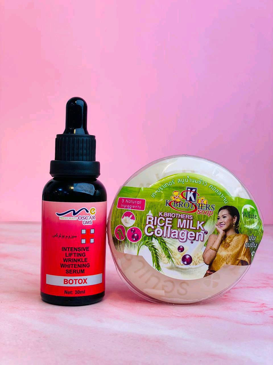 هذا العرض المميز يتضمن سيروم بوتوكس من Oscar GMS وصابون Rice Milk Collagen من K Brothers. يتميز السيروم بفعاليته في شد البشرة وتفتيحها، بينما يعمل الصابون على تغذية البشرة بالكولاجين الطبيعي لرطوبة ونعومة مثالية. تمتع ببشرة موحدة وخدود ممتلئة مع هذا الحل المتكامل للجمال الطبيعي.