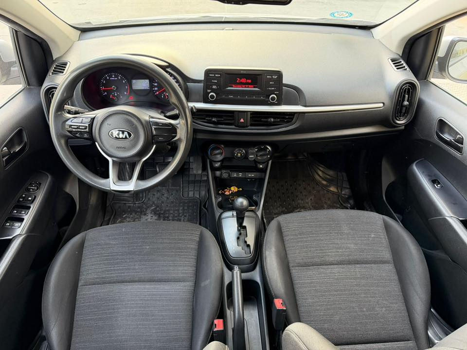 السلام عليكم: كيا بيكانتو خليجي 2020 مال دوليه مكفوله السياره من الصبغ والبارد  ماشيه 29 الف اللون رصاصي سلڤر كير اوتوماتيك وباقي المواصفات معروفه السعر المطلوب 119 $  بيها  مجال/ للاستفسار على الرقم *********** /السياره بأسمي ورقم جديد وتحويل بنفس اليوم/ مكان السياره مجمع بوابة العراق
