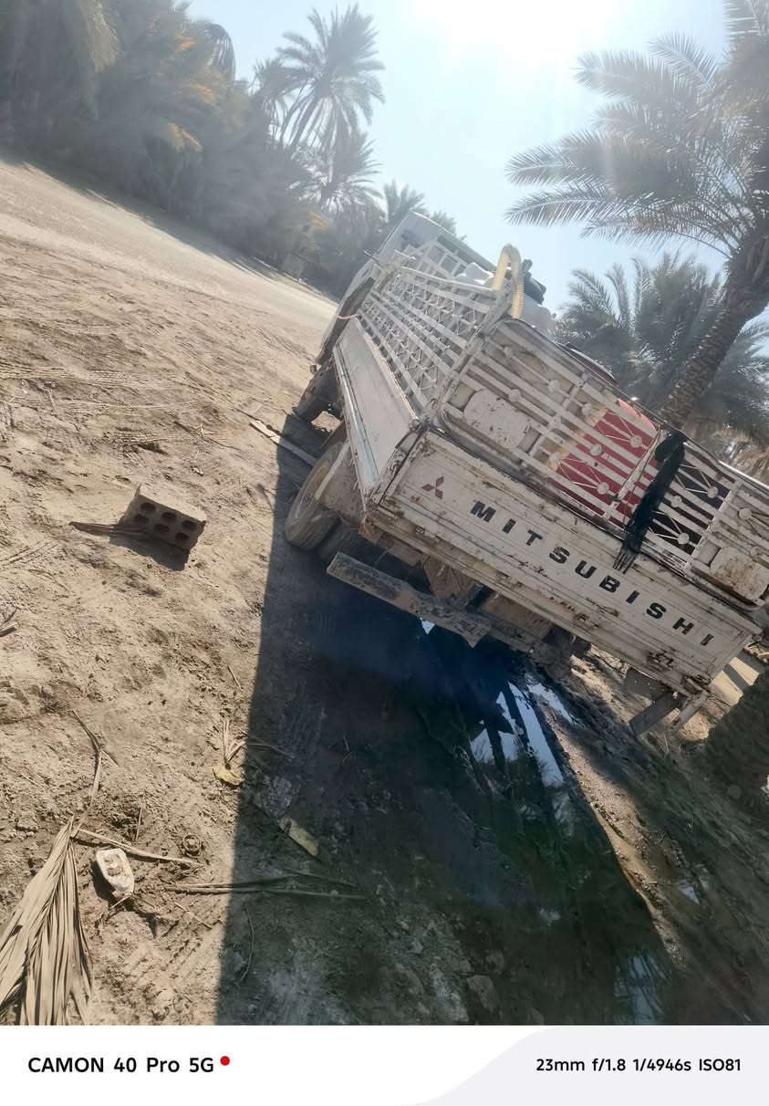 السلام عليكم السيارت لبيع العنوان بابل الشوملي 30بيهن مجال البيض كير ومحكر نضيف 4100 الثانيه محرك كير ومحرك كيا 3000 نضيه الرقم *********** غير متواجد على الفيس
