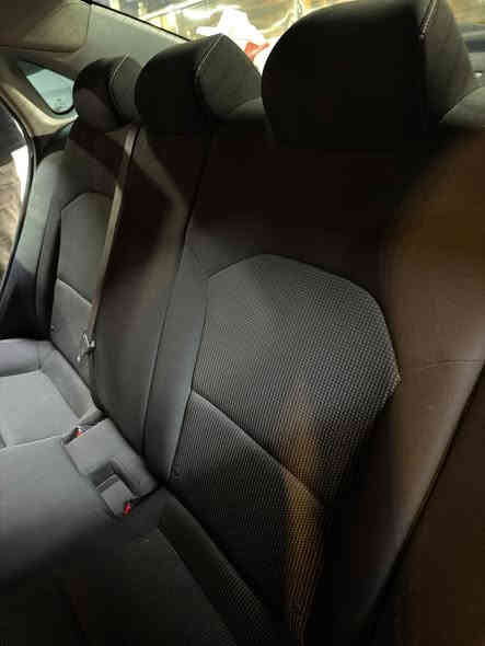 السلام عليكم … من رخصة الادمن 
كيا فورتي 2020 وارد امريكي للبيع فقط بدون مراوس 
مواصفات نص فول المعروفة 
حادث جامغ عكس السايق وبنيد بدون ايرباك صور الحادث مرفقة بالمنشور 
ماشية 54 الف مايل 
بيها ضربة خفيفة باب السايق هنا بالعراق وبيها ملاحظات قليلة بالگشر 
گير cvt محرك ٢٠٠٠ دوش ونضيفة وتراي وين متريد 
تخم تاير جديد قبل يومين شديتة 
رقم دهوك الالماني ورقمها حلو تحويل باسم المشتري 
مكاني بغداد البلديات قرب الامن العامة 
السعر ١٢٥ ورقة وبيها مجال بسيط حگ الجية 
للاستفسار *********** واتس اب واتصال 
غير متواجد ع الفيس
