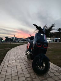 للبيع للبيع دراجة ريان ام عيون المواصفات لون اسود مميز 6 باتري  نضام ب...