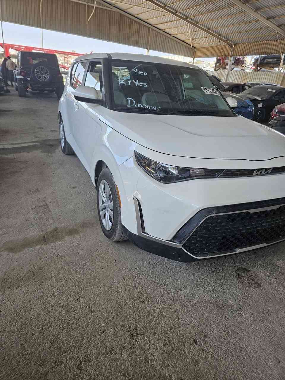 كيا صول امريكي موديل 24 الون ابيض بدون ايرباك بدون تبديل بدون شاصي وبدون ايرباك بدون تبديل السياره جديده حيل موجوده بعمان تريدها حره تريدها شهداء تدخل بسمك السعر اتصل على الرقم ***********
