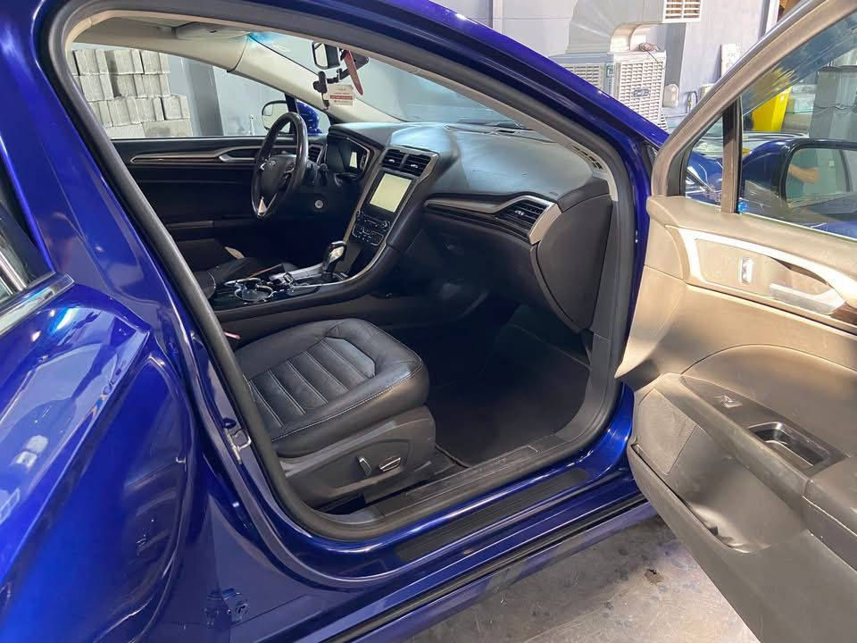 السلام عليكم
فورد فيوجن 2016 
ماشيه 146 الف كيلو 
محرك 2000 T 
سلايت 
تحكم ستيرن 
كشنات كهرباء وتدفئة وخزن ميموري 
مكانها فلوجة 
***********
السعر 115$
