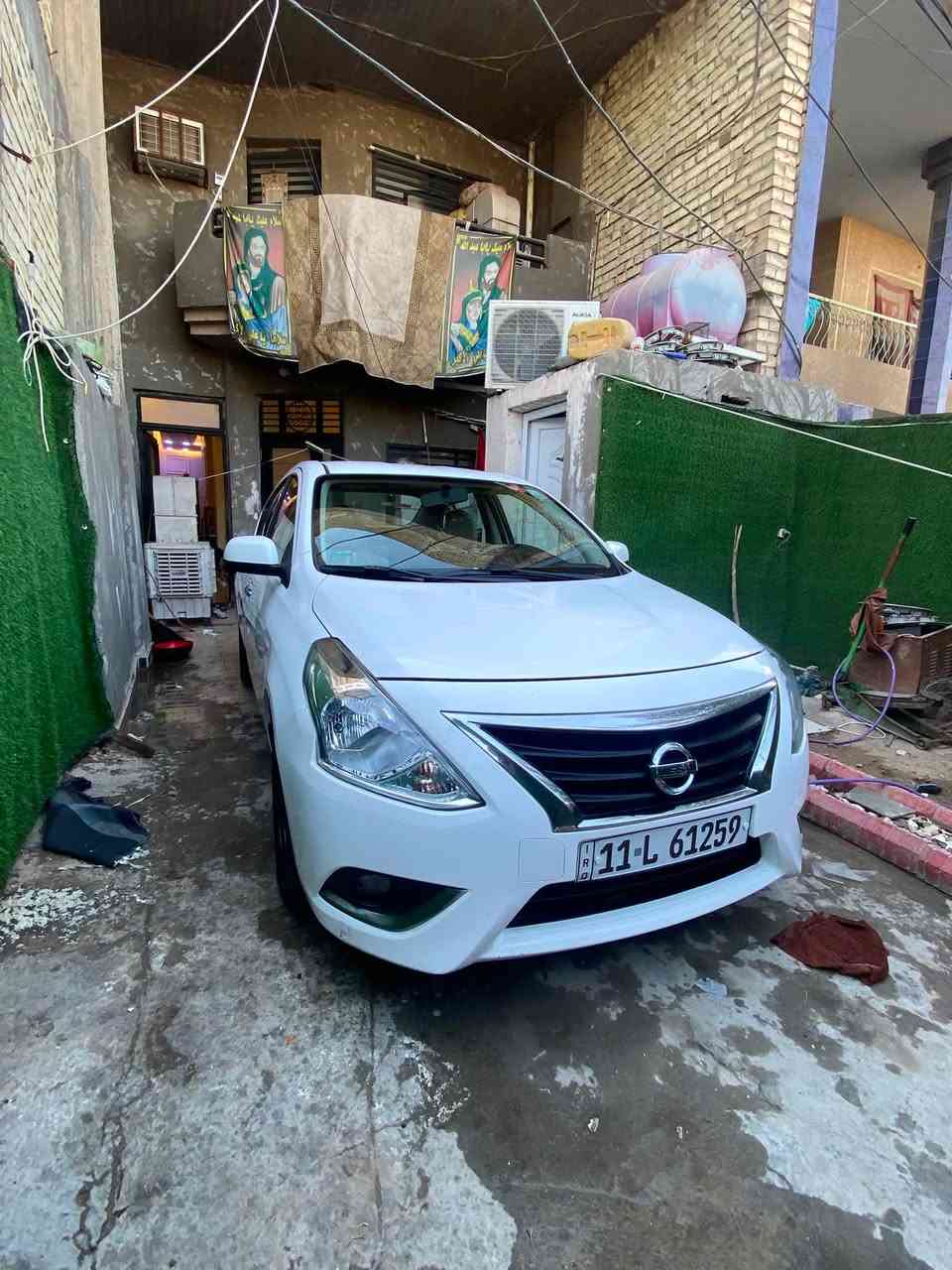 السلام عليكم نيسان سني هندي موديل 2024 رقم بغداد بسمي بيه منظومه غاز مكفوله من الضربه والصبغ بيه فقط بارد باب السايق موضح بل صوره كير ومكينه مكفولات وتبريد وتدفئه  السعر 117 سياره جديده مكاني بغداد رقم الهاتف ***********
