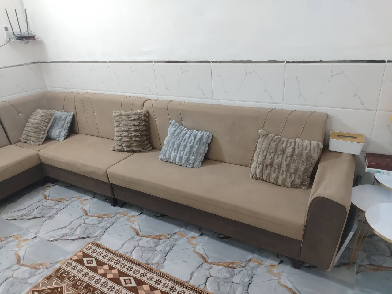 التخم ١١ مقعد سعره ٢٥٠ هوه وطبلاته
مضخم الصوت سعره ٦٠
عنوان كوفه شارع معمل ***********
