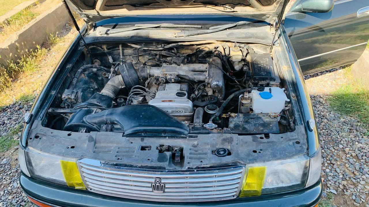 السلام عليكم سياره بطه موديل 1993للبيع
لون زيتوني مصبوغه جماليه مسجله رقم صلاح الدين راعيه الشرعي موجود يحول خاليه من الكص والعيب الشرعي 
كيرومحرك شرط كهربايات كله شغاله اناره فول لايتات 
زنون شمسي صدرجديد توايرجدد سياره حلوه مال جناي  رايده 53ورقه وبيه مجال شي قليل مكاني الشرقاط الطوب رقمي ***********
