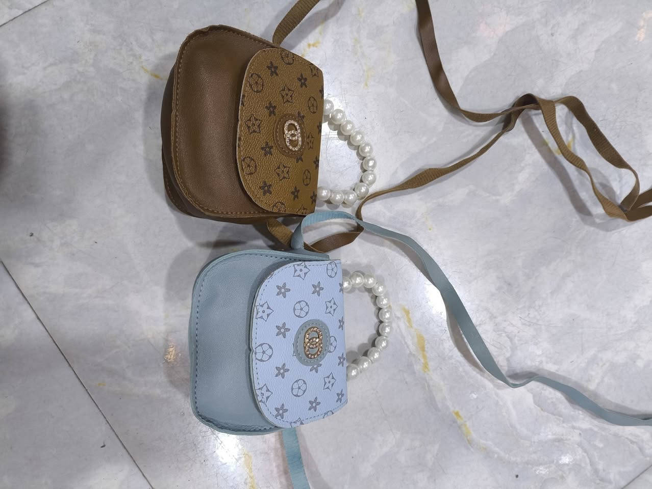 جنط بناتي السعر 3000//العنوان بابل الحمزة الغربي قرب باب الأمام القبلة مقابيل أهل السجاد شارع الأعشاب


**إذا كنت صاحب هذا الإعلان وتريد حذفه لأي سبب، رجاءا أرسل رسالة إلى الدعم الفني**