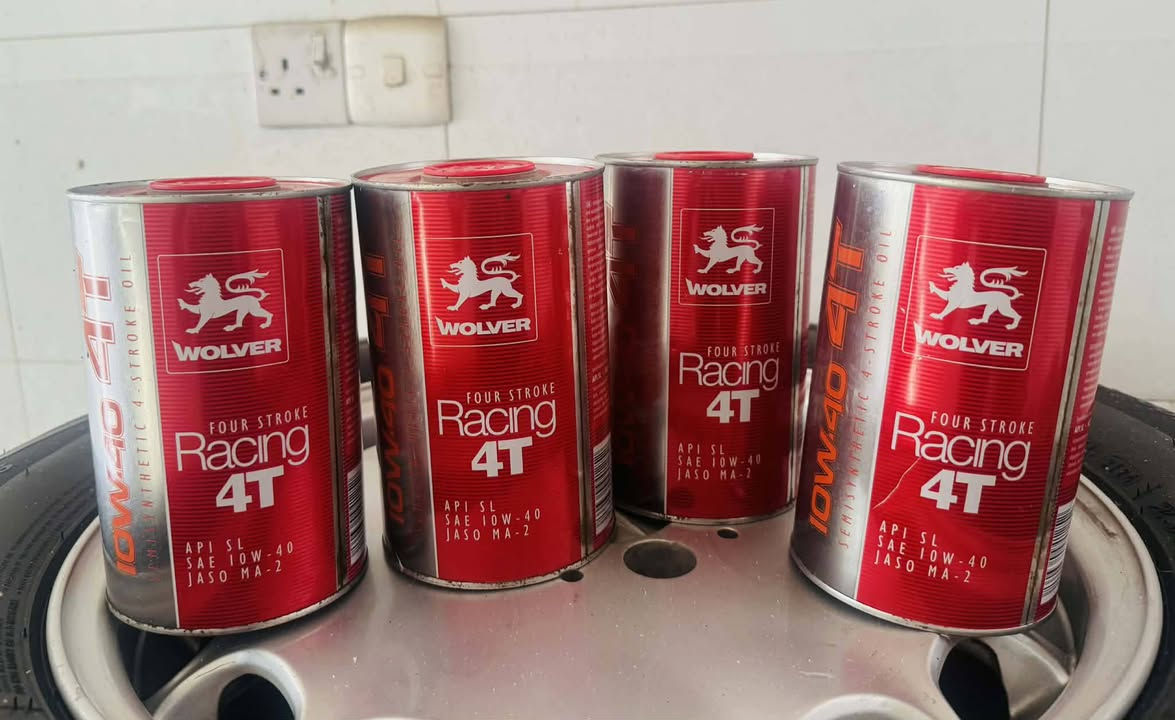 #_دهن_رايسنگ_أصلي_4T
:
دهن أصلي رايسنگ 4T قياس 10W_40 عدد 4 ، اخذته من السنك من الوكالة ب 125 الف و بعت الدراجه بعد ما محتاجه ، ليفيده يدفع بي سعر و ياخذه ، مكاني بغداد 
:
#_للإتصال / *********** ☎️
----------------------------
