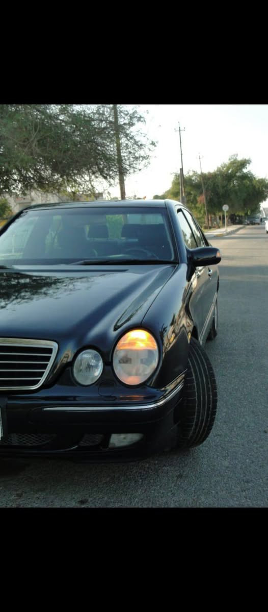 مرسيدس بنز…الأفضل ولا شيء سواه ✨❤️
نقدم لكم ايقونة الفخامة W210
Mercedes-Benz E 320
انتاج 2000
بدون حادث فقط صبغ جمالية ✅
رقم بغداد الدولي هزة جديدة السيارة باسمي تحويل مباشر
السياره جديدة بمعنى الكلمة
سيرفس كامل من منضومة بانزين ومنضومة تبريد 

للتواصل والاستفسار 
***********
عنواني بغداد الكرخ 
ولمعرفة السعر  كتابة تم بالتعليقات
