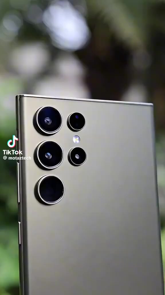 سامسونج أس الترا24لون تيتانيوم اللبيع
1_ لون _ تيتانيوم

2_نضافي👌 %100

3_ذاكره 🧠 256

4_عشوائية 12

5_البطارية 🔋 5000

السعر خاص رجاءاً  الي مو شراي  🙅‍♀️ لا يدخل خاص عنوان النجف الشرف خادم  الطيبين رقم الهاتف 📱 ***********🥵❤️
