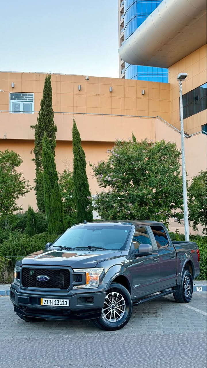﷽
‏ FORD F150 STX 2020
◽️فؤرد F150 مواصفات STX موديل 2020
 فور ويل ( دفع رباعي )
لون مميز سمنتي☑️
بودي قصير باب كبير مرغوب

◽️محرك V8  محرك مرغوب
🔹گير و محرك بشرط مامفتوح كل على وضع بيلادي 📦
🔹ماشية ( ٦٨ ) الف حقيقي بشرط
🔹سيارة جديد مثل شريكة 

◽️سيارة جديد بدون شخت بدون رصعات
🔹بيها ( جملغ سايق و بونيت و شبر من باب خلفي) بدون دواخل شرط
أيرباگ كل بيلادي 
🔹سيارة داخل و خارج كل جديد نفس بيلادي📦🔥

◽️مواصفات فول مواصفات ما عدا فتحة
(   فور ويل - شاشه كبير -كاميرا - سكليتر كهربا - تبريد مركزي - بريك بصمة   - - داخل بدي ليد - ڤوليوم - تحديد سورعة - بعد هواي مواصفات )

◽️محرك كير  بشرط مامفتوح
سياره حيل نظيفه كلشي علي بلاد لوك
بسميً السنويه بشرط تحويل و خرامه 
سياره مابيها دينار مصرف كامل من كل نواحي

◽️نظافه ١٠٠٪؜ كامل سيرفس بدون نقص و بدون مصرف سياره اي نقص مابيها 
4 أيطارات جديدة ويل تحتها 
تاير و ويل بيلادي شريكه 

نفسي يوم /تحويل و كاله حاظر
مكان / داخل سليماني
◽️سعر _218
◽️موبايل /*********** السليمانية, العراق
