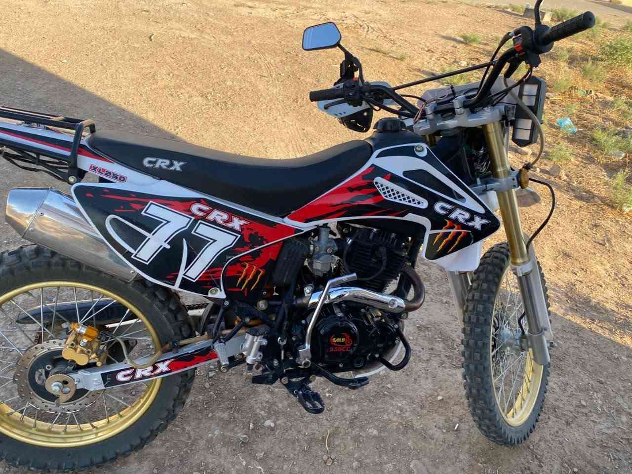 سلام عليكم 

قفاز CRX 

موديل 2025

ماشي 22 كيلو 

جديد مابي اي نقص 

حجم المحرك 250Cc

السعر خاص 

الرقم ***********

موجود ديالى العضيم
