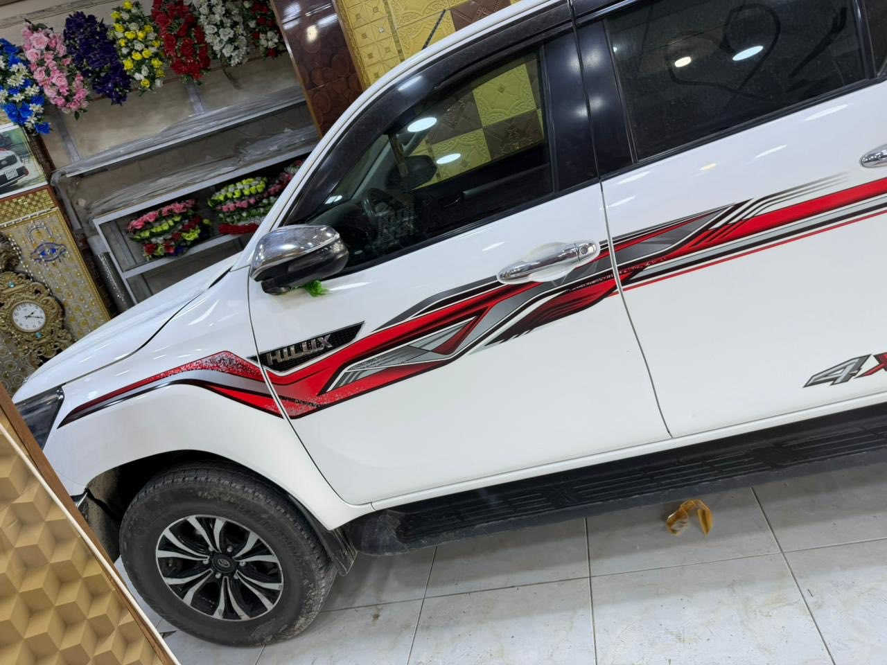 سلام عليكم
تيوته هايلوكس فورويل 2021 
مكفوله كفاله عامه 
رقم رابيل تحويل او وكاله حسب المشتري 
ماشيه 185الف
سعر 268 وبيه مجال بسيط للشراي  
***********
***********
***********
