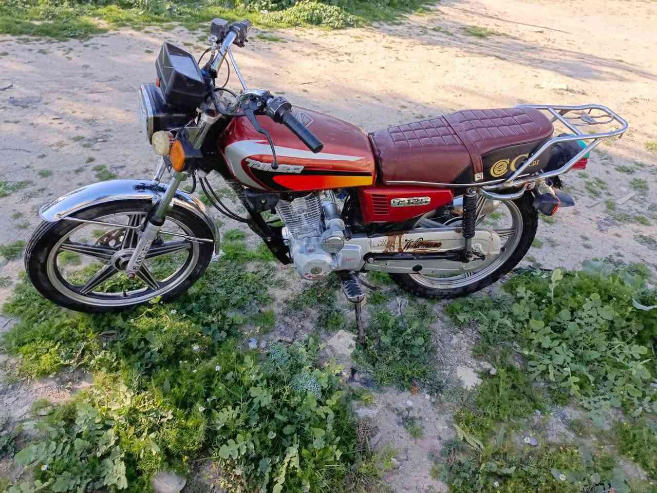 سيفان 2019 منفيس موجود محرك معمر بستم لاصوت ولا دخن سعر 325 مكاني بل أيمن ستفسار ***********
