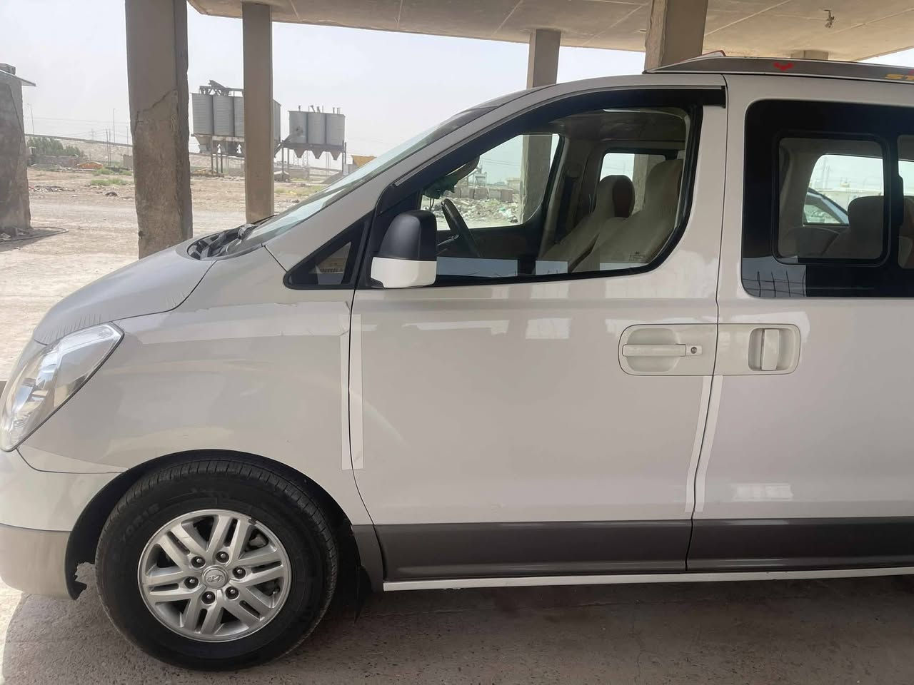 السلام عليكم
متاح 2017 مفتوح الشكل الجديد كفاله ماعده جاملغ الامامي تبديل بدون ضربه و كد شبر اثر شخط ومصلحينه مثل ماموضح بالصوره فقط والباقي كفاله عامه من الشخط  مكينه كير حداديه تخم تاير دوشمه سفريه تغليف تنته مااذب عليه الف رقم بغداد دولي مداور ثاني يوم مصفره من كلشي السعر 200 المو شراي لا يخابر ولا يراسل مراسله مااجاوب اتصل وبيك خير ودلل مكان السياره ذي قار 
الغراف الهاتف ***********
