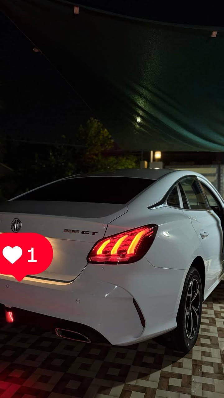 السلام عليكم 
MG GT 
2024
محرك 1500 تنفس طبيعي 
سيارة مواصفات ستندر 
بصمة 
اوتو هولد 
حساس خلفي 
هندبريك كهربائي 
السيارة كلش حلوة 
ماشية 33 الف KM
ضمان باقي 5 سنوات 
السيارة اني طلعتها من الشركة 
بدون ضرر وبدون صبغ 
الي عاجبة يتواصل وياي ع الارقام 
***********
***********
السيارة موجودة بالموصل 
باسمي + مرقم دهوك
السعر125
