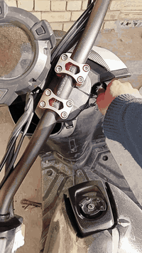 سلام عليكم شباب عدي سكنس جبلي البيع الون ابيض ستيرن رياضي كلج رياضي بلاد عداد اكتروني مكينه خير من الله لا تبخر ولا تنقص سعر 950 بيهة مجال حك جيه متواجد واساب وتصال  ***********
