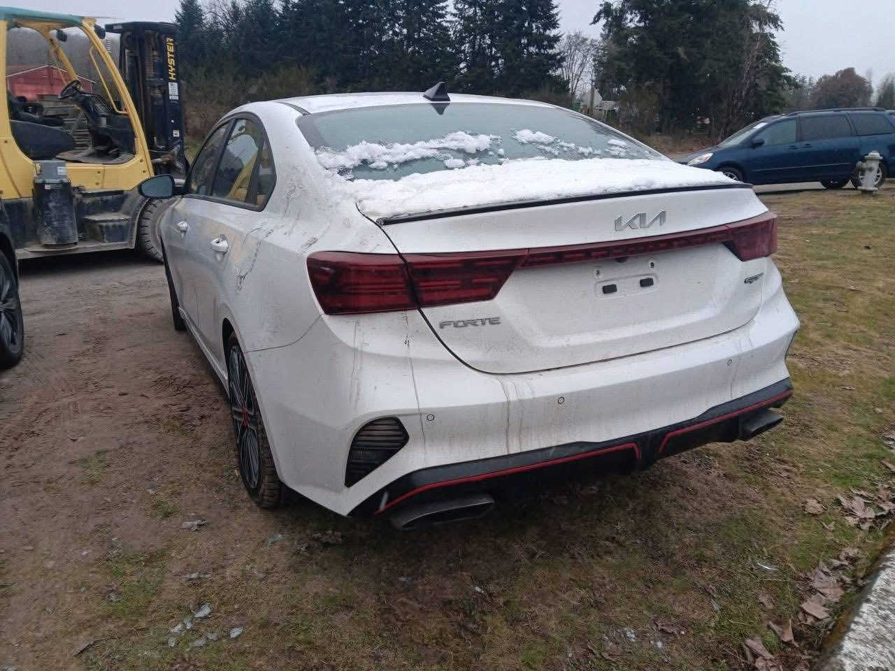 فورتي 2023 GT بيع او مراوس حسب القناعة
اعلى فئة فول مواصفات 1/1

حادثها خفيف ربع الدعامية الامامية كما موضح بالصور وطاك ايرباك الدركة 

رقم بغداد ب اسمي 

تخم تاير جديد 

بصمة تشغل +

بصمة ابواب + تشغيل عن بعد 

كشنات تدفئه تبريد جلد كشن سائق كهرباء

دركه مختومه GT على شكل حرف D

ختم GT في الدشبول مضيئ متغير الاوان 

مع اضائه في الابوب متغيره الاوان

قطعتين تبريد 

سستم صوت هارمن 

رادر 360 درجه 

تحديد مسار + بريك اوتو 

قياده ذاتيه 

حساسات خلفيه وجانبيه 

اكزوز رياضي بلاد + شفتات ستيرن 

فتحه سقف سلايت 

اشاير امامي لد 

بك لايت لد

لايت زنون 

ويل رياضي 18 

سايد بريك بصمه 

اوتو هولد 

شاحن لاسلكي 

اناره داخل لد ابيض

مكينة 1600 تيربو 210 حصان

كير DCT دبل كلج رياضي 

ماشيه 21.000 الف 

مكانها بغداد السيدية 

السعر : 18.500$

185 ورقة

***********
