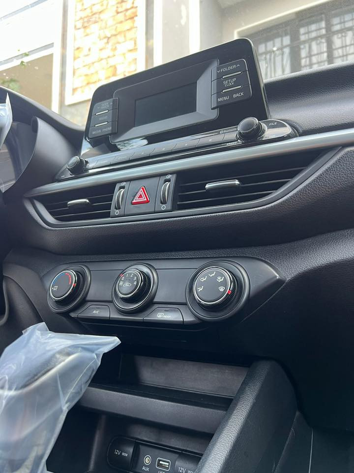 سيراتو نظيفة جدا رقم سليمانية تحويل او وكالة العنوان السيدية قرب الجسر الجديد السعر 145 للاستفسار ‭0772 855 6872‬
