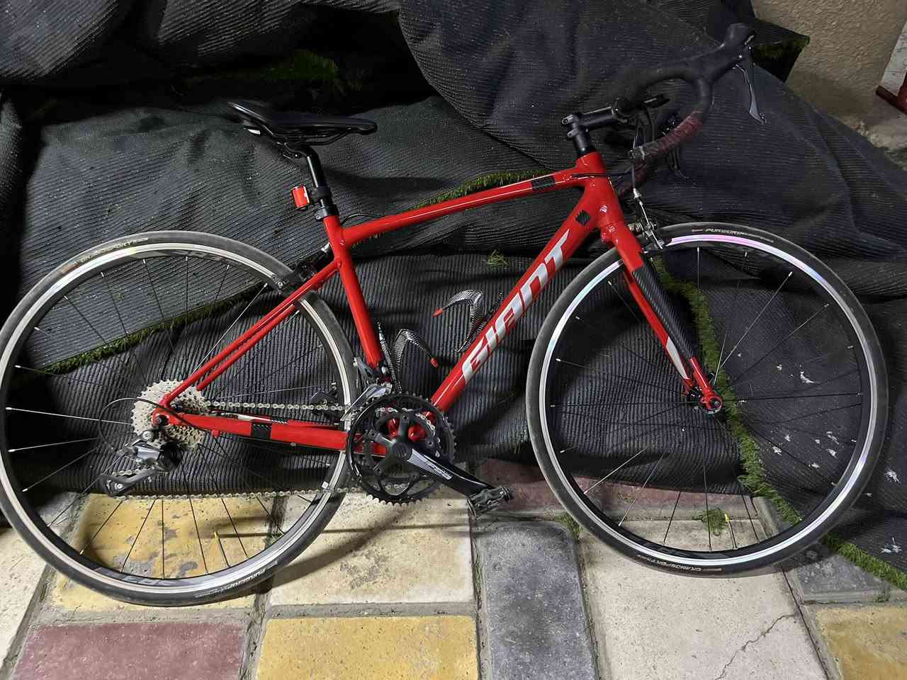 Giant contend 3
موديل 2023
سستم شيمانو كلارس: 8سرعات خلفيه*2 اماميه
تايرات Continental grand sport race
سرج Giant Approach
الويل جاينت مال دراجه وليس الكوزمك الي بالفديو 🔴
ملاحظه: الدراجه تاخذها على شكلها وتعديلاتها الي بالصوره وليس الفديو لان الفديو (قديم)
السعر ٩٥٠ الف
للتواصل ***********
