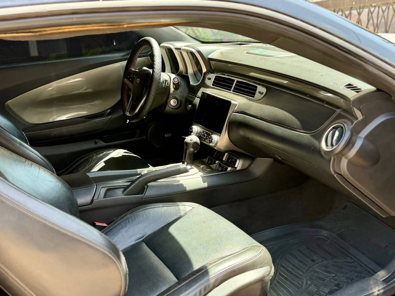 السلام عليكم من رخصة الادمنية
للبيع كمارو 2015 
RS V6 3600 جديدة كلش 
فول مواصفات للاخير عده الفتحة كشنات جلد

داتا شو كيجات يم الكير كشنات كهرباء شاشه
مع كاميرا و حساسات شاشه اعطال وسطيه 
كير محرك صدر امامي خلفي تبريد كله كفاله

تخم ويل و تاير جديد تو سايز السيارة جديدة
رقم بغداد الجديد شرط التحويل
العنوان بغداد حي القاهره قرب جامع النداء
عارضها ب 84$ بيها مجال 
***********
