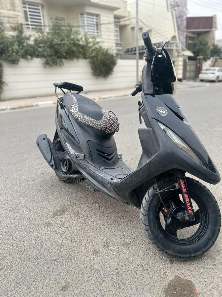 سلام عليكم دراجه ماكس عدله سرعه 120لون اسود بوشه 49 دراجه ضيفه وكلشي بيها شغال ماعده الهندر ناقصها يده مال هندر دراجه امبدل بيها بوشه وبستم بس  سعر دراجه
500 وبيها مجال مكاني الفلوجه شارع الشركه رقم الهاتف***********
