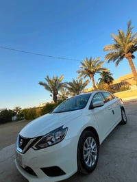 مهتم...نيسان سني سنترة ٢٠٢٥ مكفولة كفالة عاملة من كلشي زيرو ماشية ٣٠٠٠...