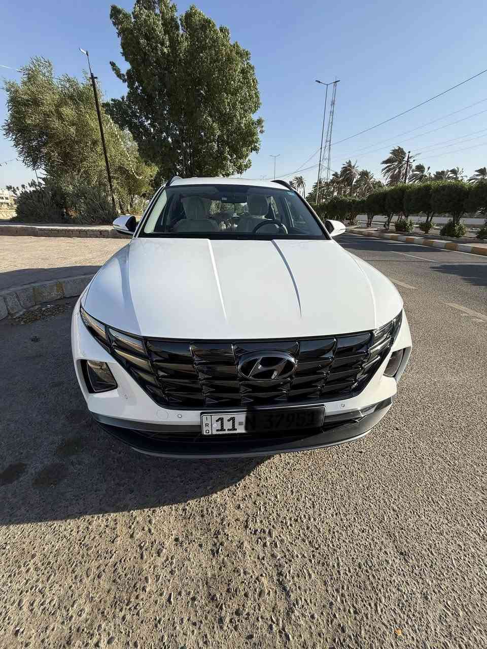 توسان 2024 خليجي مكفوله
للاتصال ‭0772 201 7500‬

مواصفات فول عدا البانوراما 
رقم بغداد الجديد تحويل مباشر 
محرك 2000 دوش
شاشه دجتل
تشغيل بصمة 2
تشغيل عن بعد
‏AIRBAG عدد 2
سايد بريك دگمة   
اوتو هولد
بك لايت LED
كروس سرعه
مري شفط 
كراسي كهرباء
بردات ابواب خلفية 
حساسات امامية + خلفية 
تحكم مقود كامل
بصمات عدد 2 
انارة ترحيب
نقطة نزول منحدرات. 
نظام مانع تزحلق 
‏ABS
شاحن موبايل واير ليس  
اشاير بالمري والمري شفط
مخرج AUX + USB
‏BIuetooth
مخرج منفذ الطاقة عدد 2    
درايف مود
‏(Normail - eco- sport t) 
جك سبير كتلوكات كلها سيارة نضيفة وجاهزة ماشيه 13000
