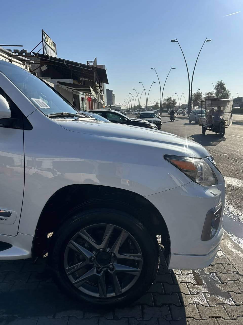 سلام عليكم شباب
لكزس برييممم اصل 
موديل 2013 
شكل بلادي 
مواصفات ميحتاج اذكرهن 
فول الفول 
جكات 
سلايت 
4قطع بصمه 
صندوك قطعتين كهرباء 
3شاشات 
كشنات تبريد +تدفئه 
زراك لايت 
خزن ميموري 
مري قلاب 
كامرات محيطية 
تشغيل عن بعد 
شفتات ستيرن 
وهواي مواصفات ما تنعد 
حداديه جديده اماميه خلفيه 
تخم دبلات امامي خلفي 
تخم تاير جديد دلوب 
سنويه جديدة رقم جديد
ماشيه 169 حقيقي 
سياره بيها جاملغ الخلفي الحد جام مصبوغ  تكم مابيها ومكان صغير كلش كلش بي دي ار 
مكانها اربيل 
سعرها سعر وحده موديل 2011 
ب 365 وبيها مجال جداً جداً بسيط 
***********
