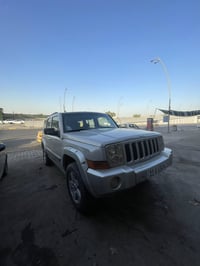جيب كوماندور 2008 سيارة v8  4700 كير ومحرك خير من الله تبريد منظومة جد...