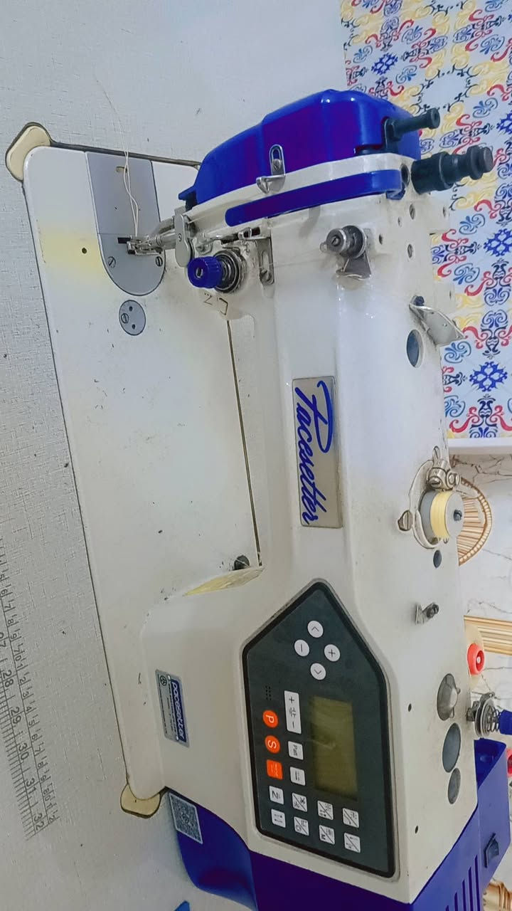 مكينة خياطة دبل باية (سحب) شركة باسستر فول مواصفات ناطقة قطع خيط تحكم عالي.
نظيفة جدا.

***********
