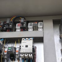 مستعدون لعمل جميع التاسيسات الكهربائية و جميع بوردات السيطره ATS .MDB ...