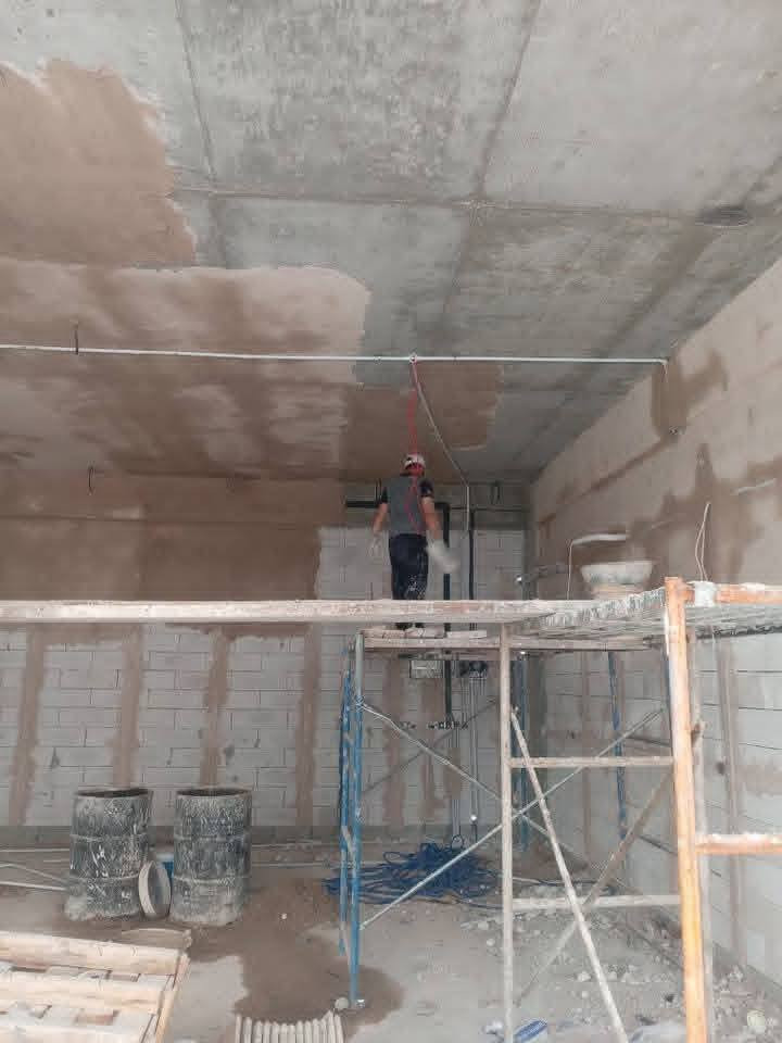 السلام عليكم كادر مبيضجي وشغل درجه أوله وشرط استلام مهندس وكبان شغل درجه أوله نشتغل قطعي كرسته وعمل ع متر سعر لمتر ب٦ الف وشغل درجه أوله كادر بياض من اهل لفلوجه *********** وتساب خابرني ***********
