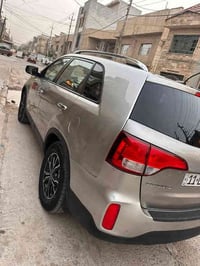 سورينتو موديل 14مو فول نص فول سياره كامله مابيه نقص غير بس تايراتها شو...