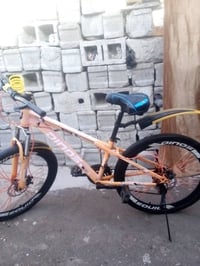 باسكل ياباني • لون خوخي • تاير وراه يحتاج