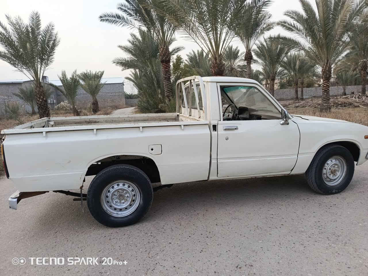 السلام عليكم  للبيع
بيكم تيوته 

موديل  80

رقم بغداد  سنويه عظم عاج 

محرك وكير  اكسل مكفول 

صدر خلفي امامي جديد 

تخم تاير  باتري جديد 

كهربائيات كله شغال 

مكاني بغداد 

السعر  18

***********
