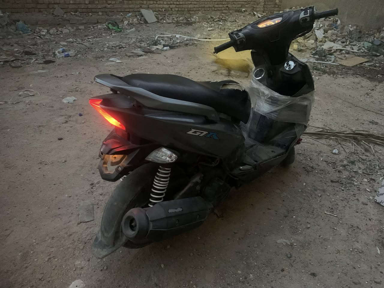 السلام عليكم دراجة جيتي ار للبيع شغاله نكرة سلف السعر 650بيها مجال مكاني الغزالية شارع الضغط  *********** رقمي واتساب
