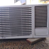 مكيف هواء ٢ طن نوع كري بسعر ٣٠٠ الف اخو الجديد والثاني نوع كرافت بسعر ...