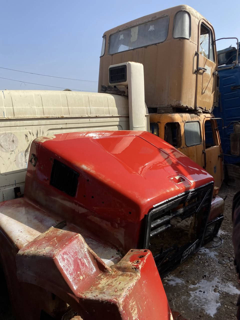 للبيع بنيد فولفو موديل 91ابو القبضه
فايبر مو حديد 
***********
