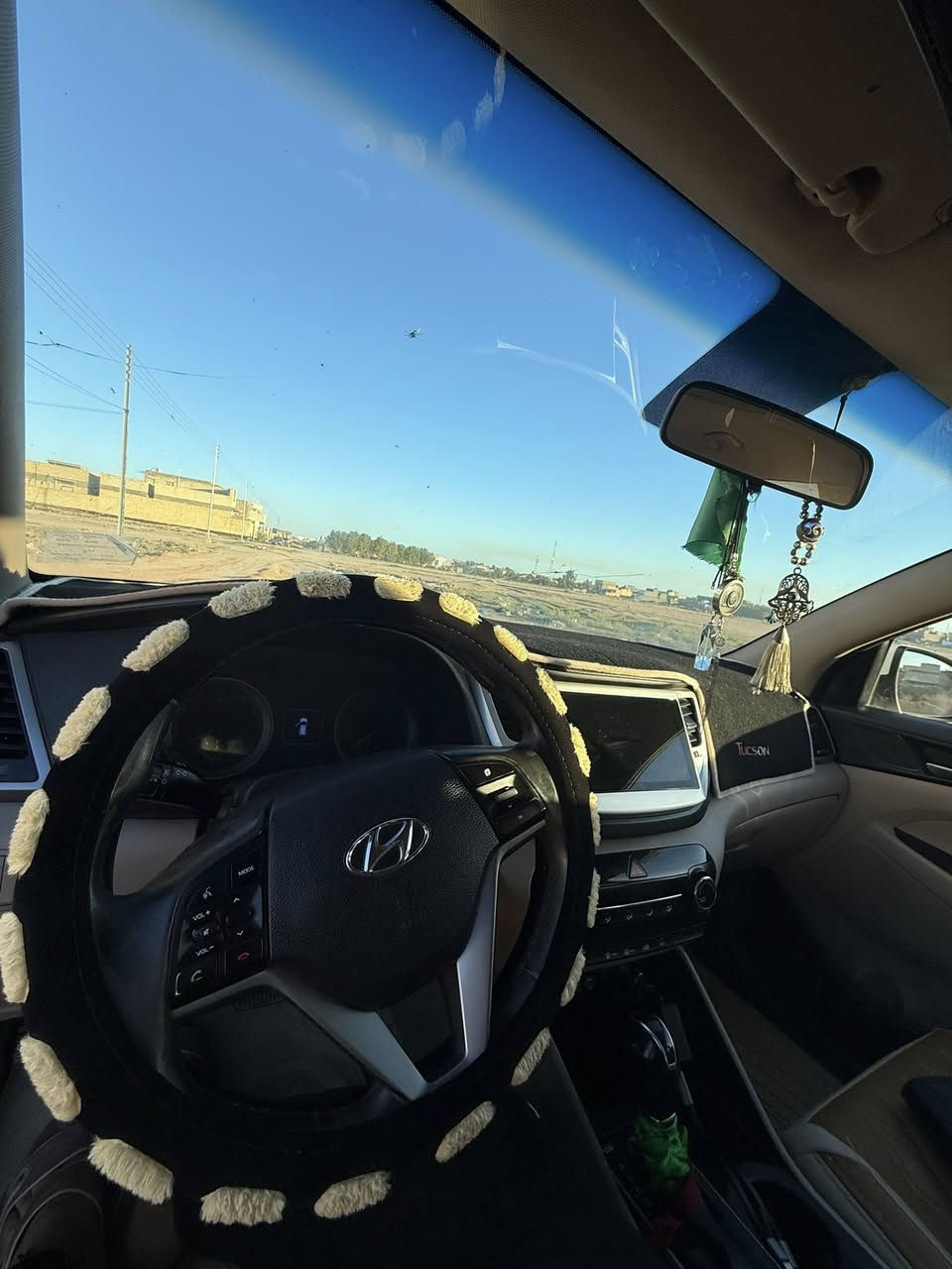 السلام عليكم
توسان ٢٠١٦ شكل ال ٢٠١٨ خليجي مكفولة من كلشي ما عدا بارد زغير بركن البنيد باسمي رقمها نجف 
مكاني النجف - الحيدرية 
‏‭٠٧٨١ ٢٩٧ ٢٥١١
