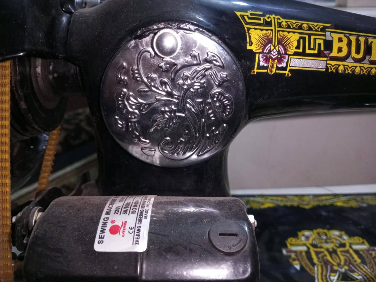 السلام عليكم من رخصه الأدمن
مكينه خياطه فراشه مع الجنطه للبيع
السعر60
***********
