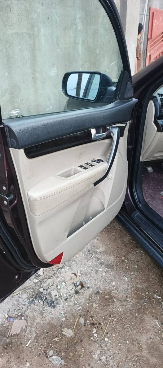 السلام عليكم سورنتو للبيع وارد امريكي بيها بنيد وجاملغ موديل ا2014     //ماشيه 182الف حقيقي
رقم انكليزي بابل بسمي   تحويل ثاني يوم مشروع وطني سياره غاز بانزين  مكينه  4سلندر  مكان السياره العماره ميسان السعر 135 رقم الهاتف
*********** عمارة, ميسان
