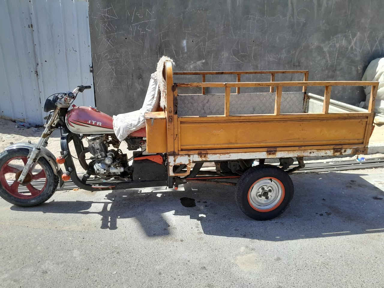 السلام عليكم ستوته للبيع ادوات السعر ٦٥٠ وبيه مجال مكاني البصره دور الشرطه ***********
